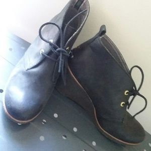 Sperry Top Sider Black Suede Wedge Ankle Boots 9